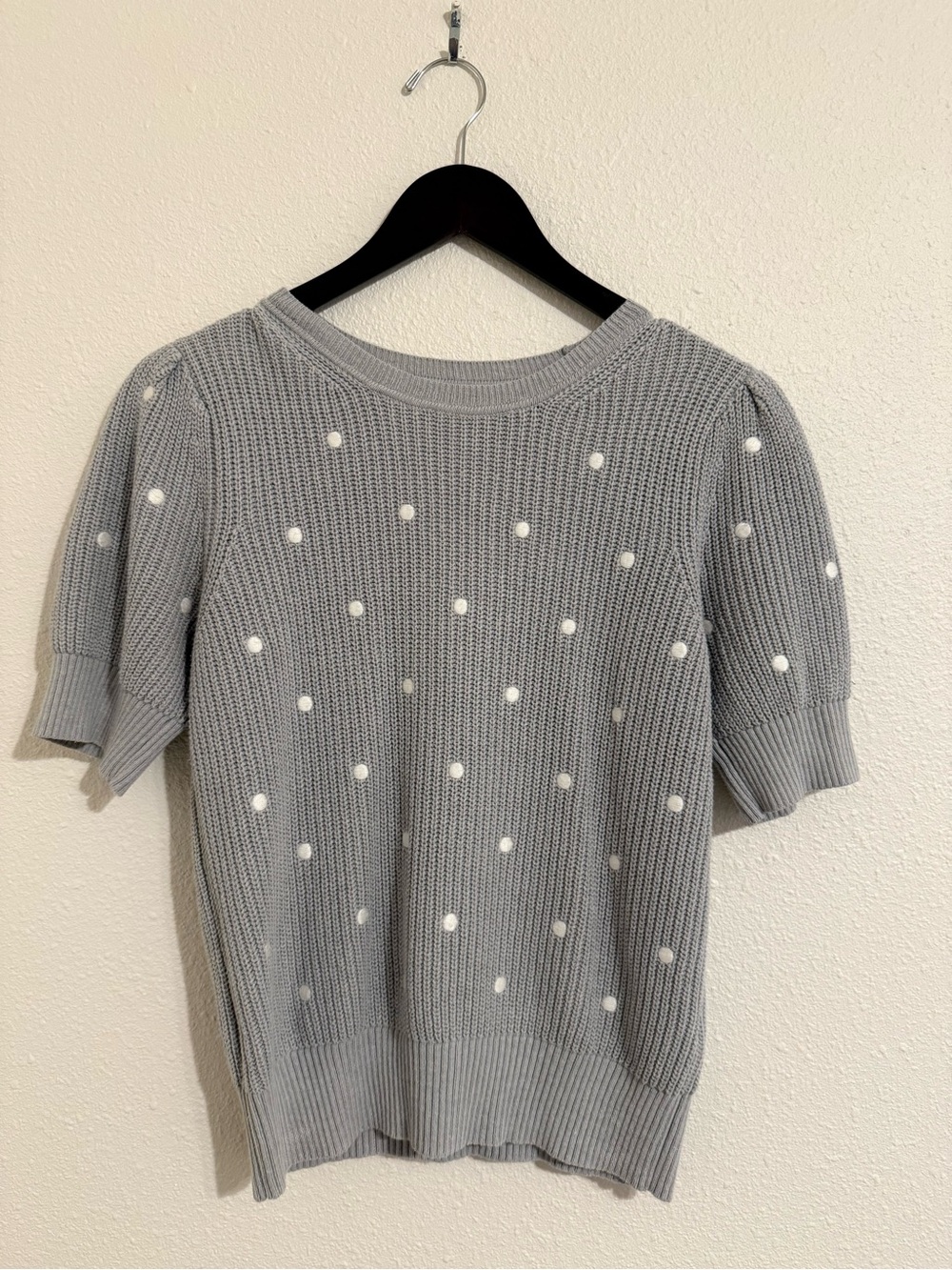 Lucky Brand Light Gray Polka Dot Puff Sleeve Knit